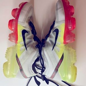 Nike 2019 air vapormax ‘neon collection’